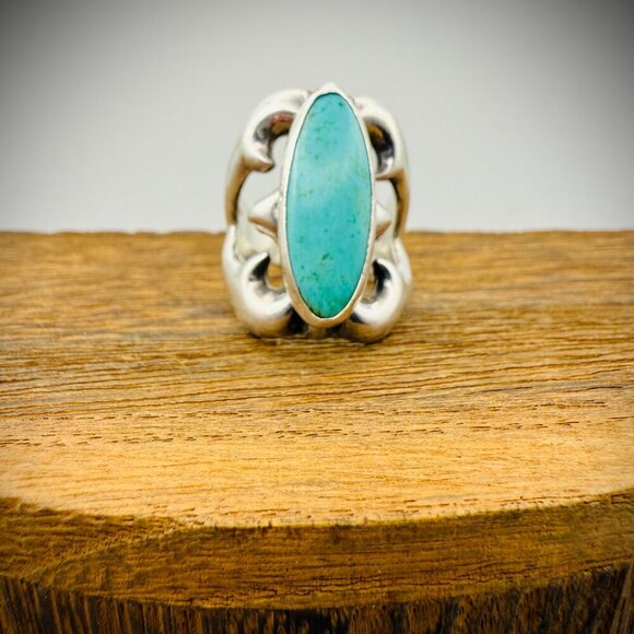 Vintage Navajo Sandcast Sterling Silver & Turquoise Ring – Artist Signed - Picture 1 of 6